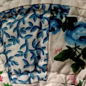 Meet your Posher, Roxann